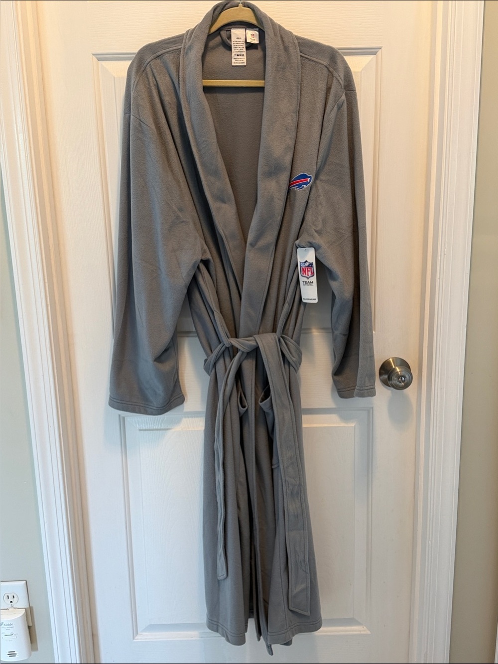 Brand New Buffalo Bills NFL Fleece Robe, w/embroidered logo
